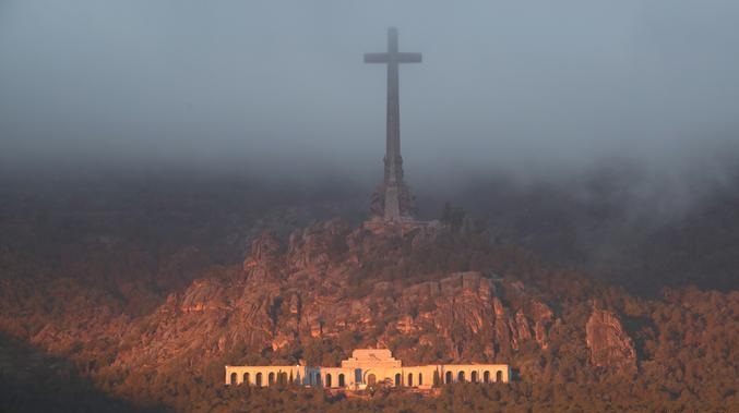 Rich results on Google SERP when searching for 'Spanish Civil War'