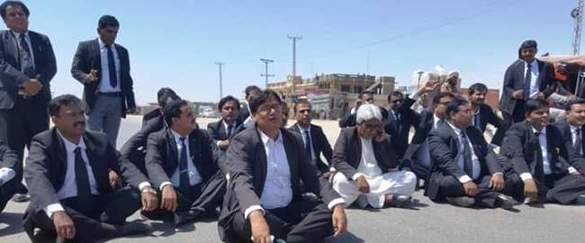 Jamshoro-Lawyers-Protest