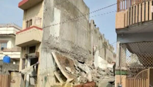 Rich result son google SERP when searching for 'Gujrat explosion'