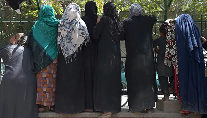 Rich result son google SERP when searching for 'Taliban about women'