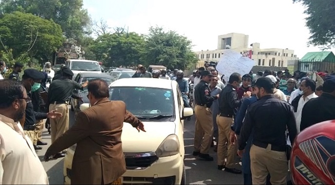 Rich result son google SERP when searching for 'Sacked employees protest'