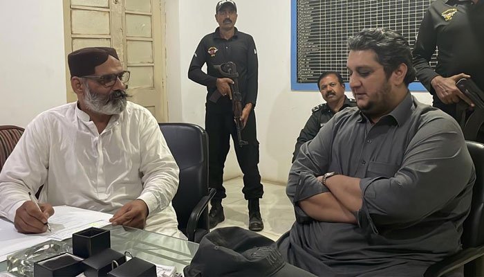 Rich result son google SERP when searching for 'Jam Awais'