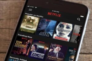 Rich result son google SERP when searching for ' mobile games'