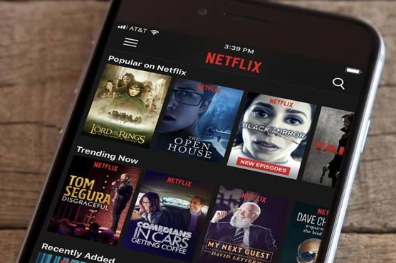 Rich result son google SERP when searching for ' mobile games'