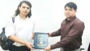 Rich result son google SERP when searching for 'saro-transgender'