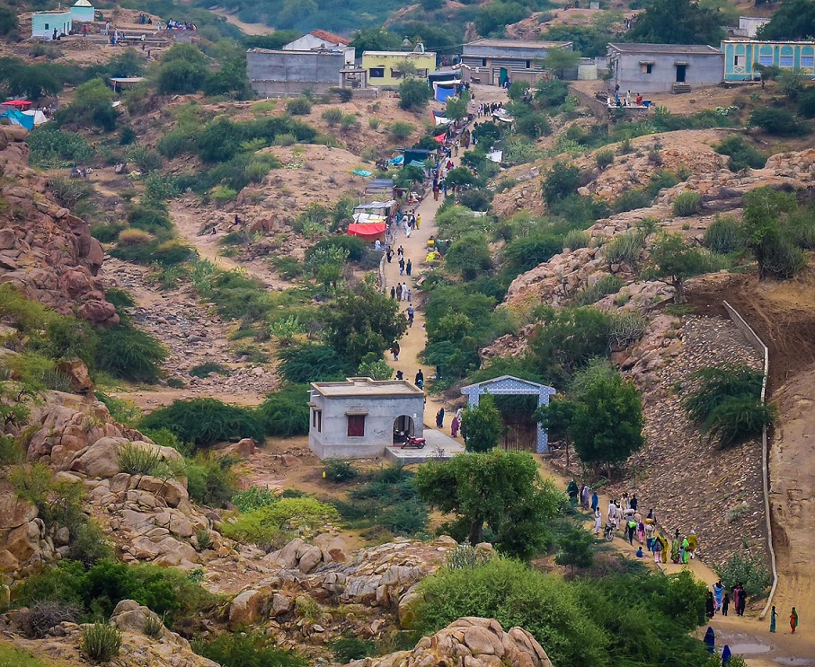 Rich result son google SERP when searching for 'Karoonjhar'