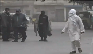 Rich result son google SERP when searching for 'Strong winds Karachi'