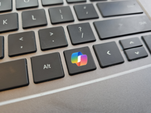 Keyboard-copilot button